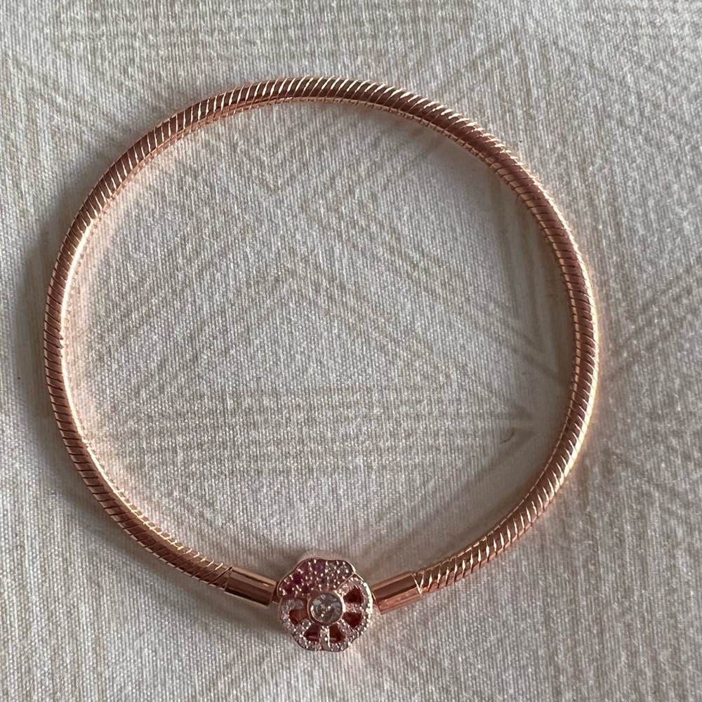 Pandora rose gold